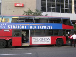 Straight Talk Express Buss